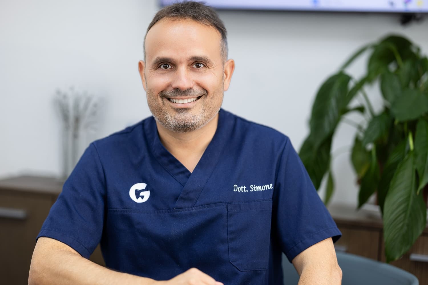 Dr. Simone Gismondi